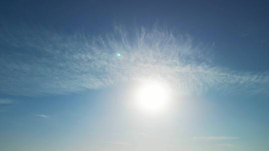 4K北方冬日暖阳阳光蓝天白云空镜