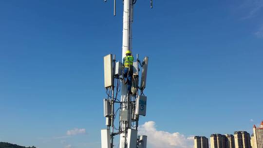 5G基站铁塔建设 通讯维修视频素材模板下载