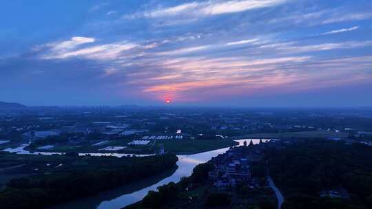 航拍美丽乡村夕阳落日