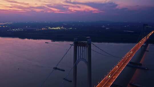 南京栖霞山长江大桥夜景航拍