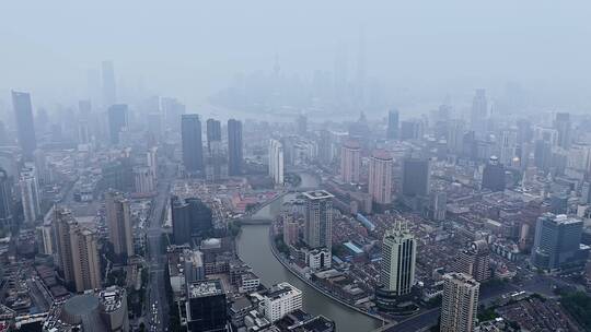 航拍上海城市空气污染雾霾环境