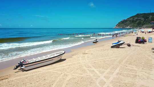 海浪沙滩海浪拍打沙滩航拍旅游素材