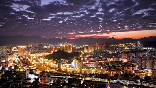 城市晚霞延时夜景航拍火烧云车流天空日落