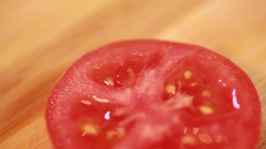 多汁的西红柿番茄
