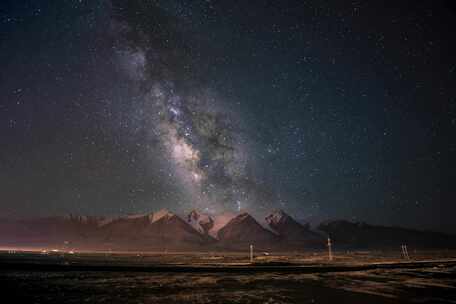 昆仑山银河星空延时摄影