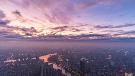 广州珠江岸城市高楼建筑与夕阳航拍延时
