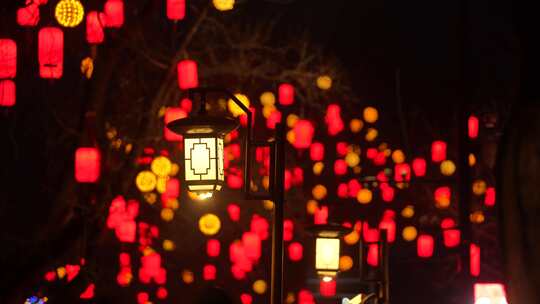 春节年味灯笼高悬北京模式口古城视频素材模板下载