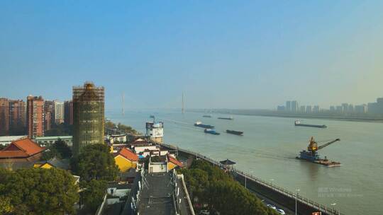 航拍安庆迎江寺周边沿江城市风光视频素材模板下载