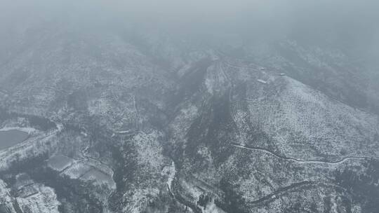 东白山雪后风车云海风光4K