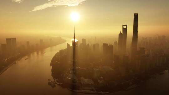 上海航拍东方明珠大气上海