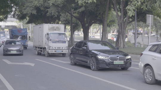 街头   车流 人流  十字路口   城市街头