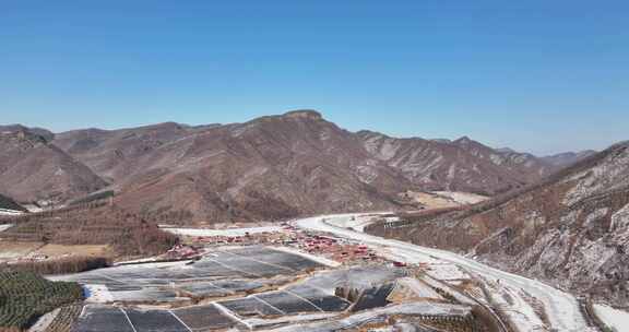 青山沟冬季蜿蜒浑江航拍