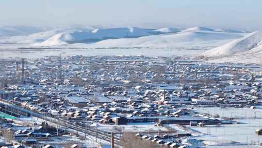 航拍北方小镇呼伦贝尔免渡河雪景