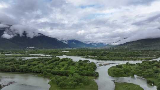 雅鲁藏布大峡谷航拍