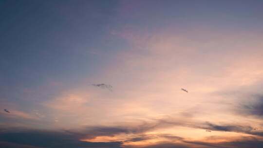 晚霞延时天空黄昏傍晚唯美彩霞风景夜幕降临