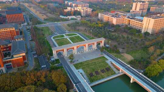 杭州浙江大学紫金港校区校门风景视频素材