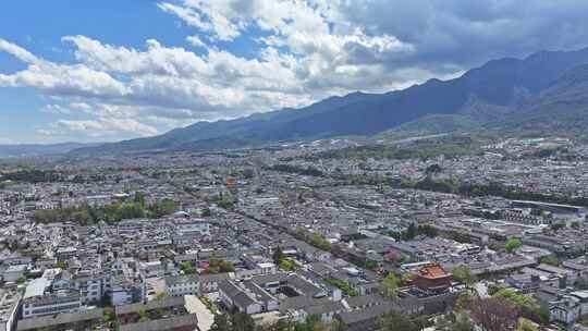 云南大理古镇苍山麦田航拍