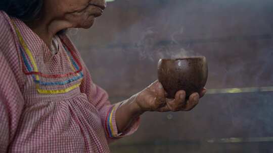 土著，女人，华欧拉尼部落，喝酒