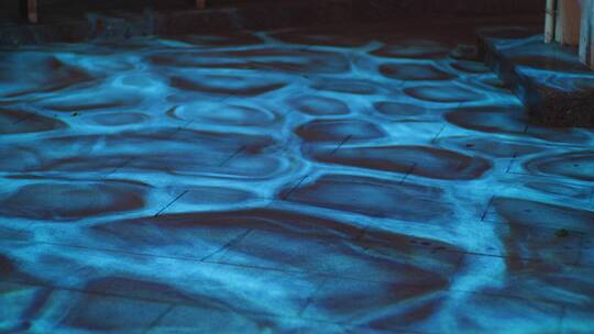 墙上地面的水波纹影子氛围灯光4k素材视频视频素材模板下载