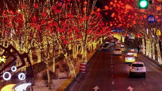 辽宁沈阳新年春运街道红色灯笼