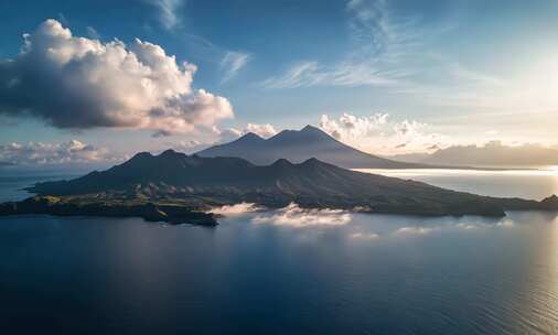 【4K高清】唯美山峰海岸线航拍