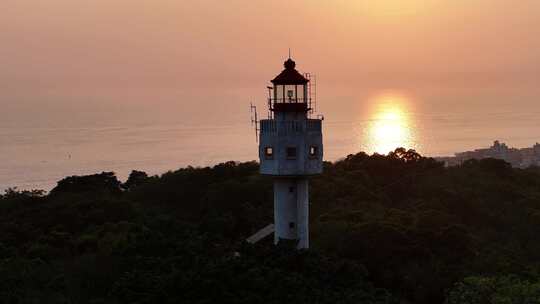 涠洲岛灯塔日落航拍