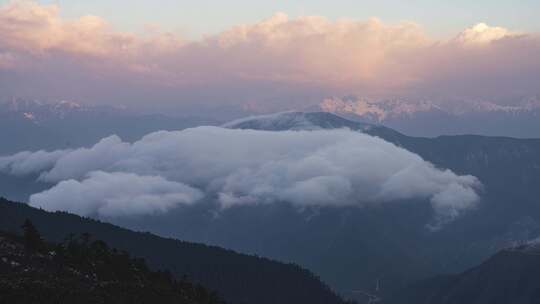 雪山云海延时摄影合集