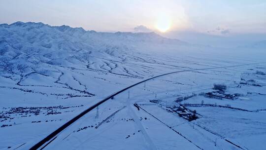 新疆昆仑山脉国境线