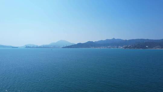 航拍深圳山海风光梅沙海湾盐田港