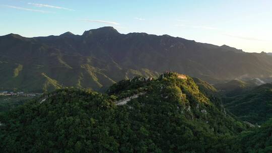 夏季的箭扣长城