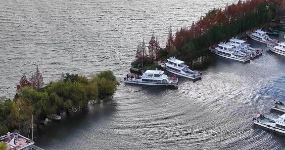 航拍云南大理下鸡邑村洱海沿岸风光