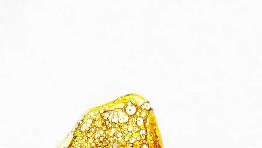 黄色液体微距特写