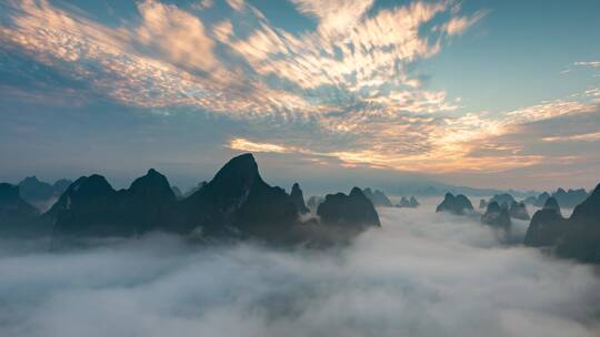 丘陵云层