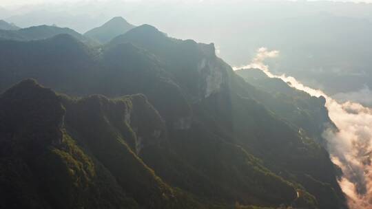 4k航拍高山峡谷云海