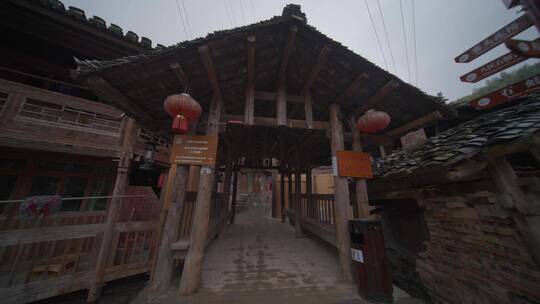 贵州少数民族村寨的木桥