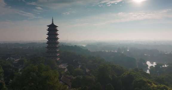 江苏省扬州市瘦西湖大明寺晨曦云雾风光航拍