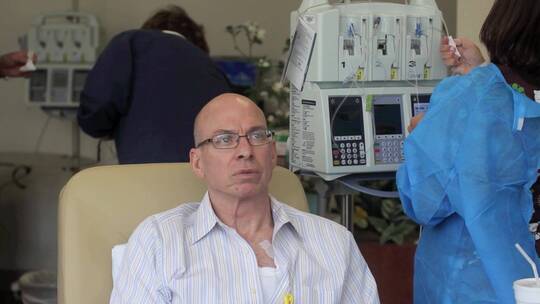 癌症患者在接受化疗视频素材模板下载