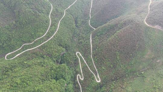 航拍大山盘山公路