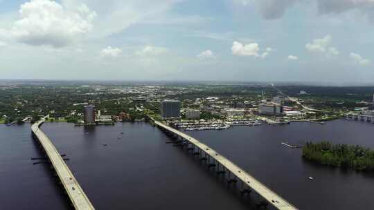 横向空中视频迈尔斯堡河和桥梁