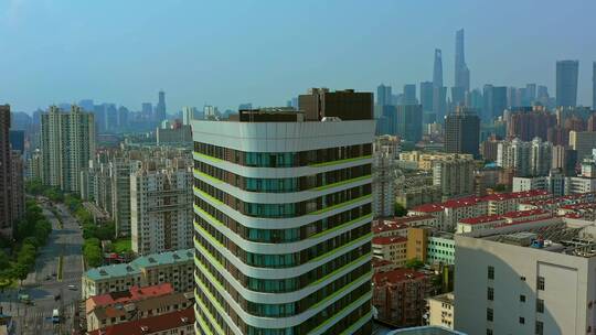 上海新华医院大楼航拍视频素材模板下载