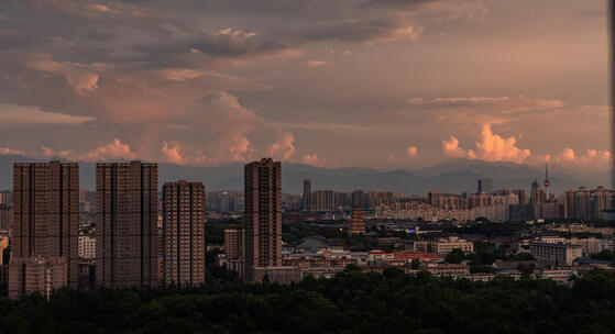 西安城市上空的云