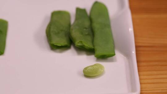 分解扁豆和豆粒