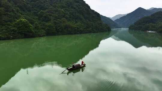 渔翁捕鱼撒网 意境风景