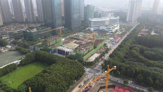 暴雨过后建筑工地积水无法开工4K航拍