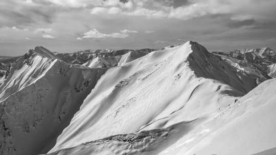 雪山山顶冰雪山巅