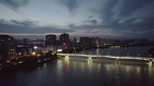 4k航拍衡阳船山路湘江大桥夜景