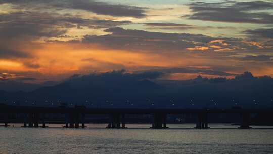 跨海大桥夕阳傍晚延时摄影