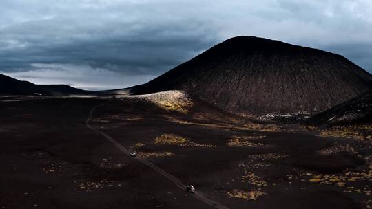 俄罗斯的托尔巴赫火山