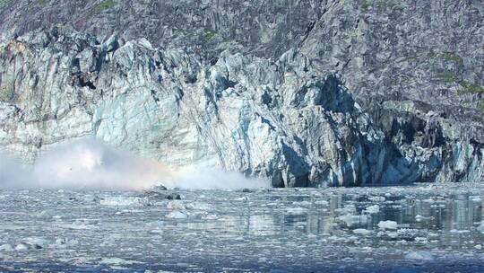 航拍冰川崩裂视频素材模板下载