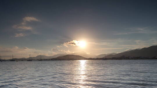 海滩日落的延时拍摄